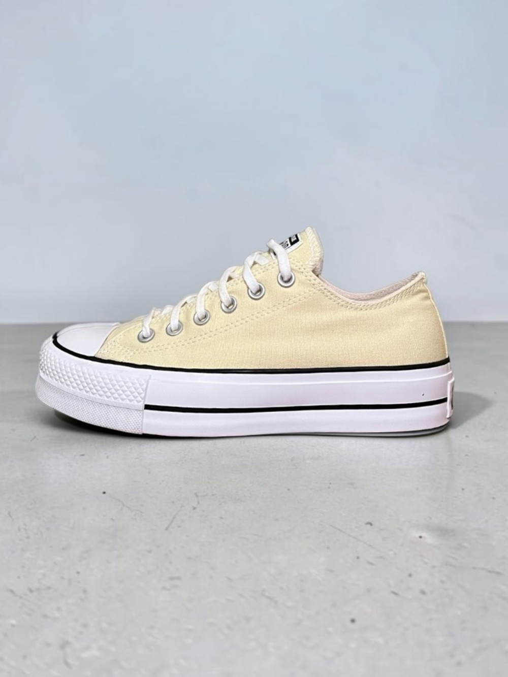 Converse Chuck Taylor All Star Lift Platform Lemon Drop Women’s 8 - Picture 7 of 13